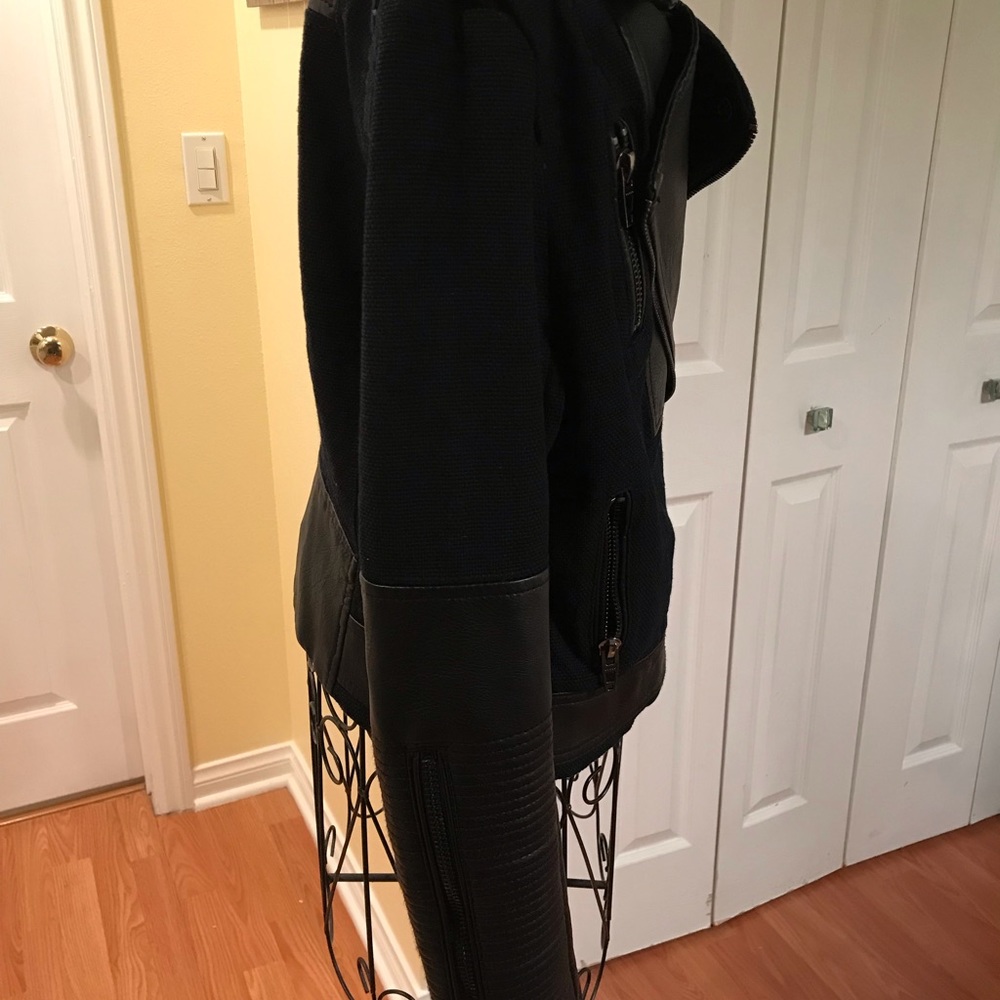 3XHOST PICK🎉Blank NYC Twill & Faux Leather Moto Style Jacket chunky zippers Sm - Picture 9 of 15